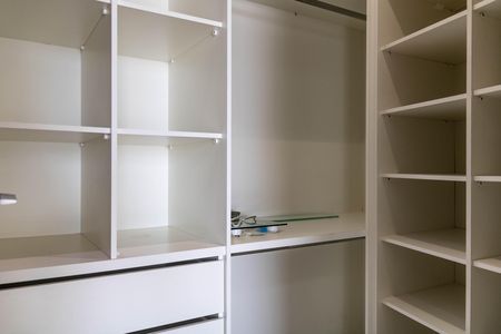 Casa à venda com 487m², 6 quartos e 6 vagasCasa 2 - Closet