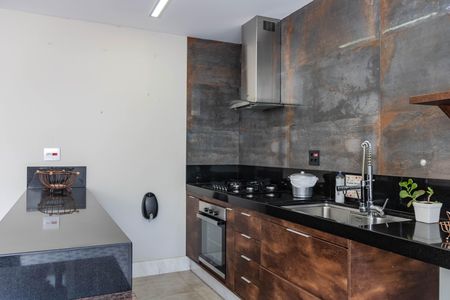 Casa à venda com 487m², 6 quartos e 6 vagasCasa 2 - Cozinha