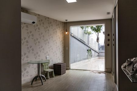 Casa à venda com 487m², 6 quartos e 6 vagasCasa 2 - Suíte 1