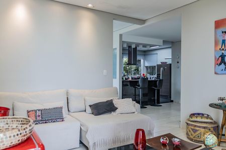 Casa à venda com 487m², 6 quartos e 6 vagasCasa 1 - Sala 2