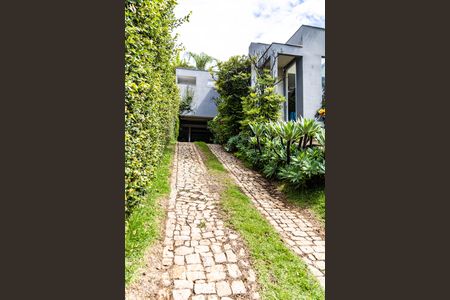 Casa à venda com 487m², 6 quartos e 6 vagasEntrada