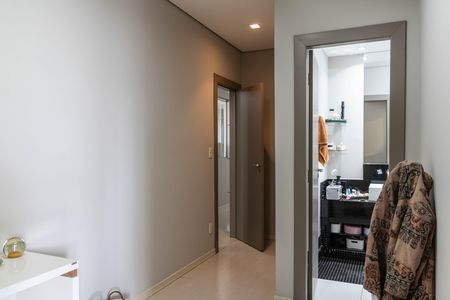 Casa à venda com 487m², 6 quartos e 6 vagasCasa 1 - Closet