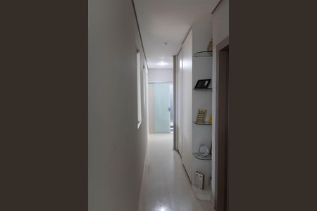 Casa à venda com 487m², 6 quartos e 6 vagasCasa 1 - Corredor