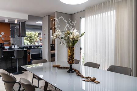 Casa à venda com 487m², 6 quartos e 6 vagasCasa 1 - Copa