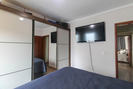 Quarto 1 de casa para alugar com 2 quartos, 81m² em Jardim Tiete, São Paulo