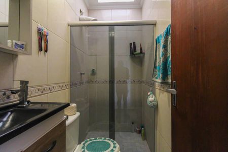 Casa à venda com 85m², 2 quartos e 2 vagasBanheiro