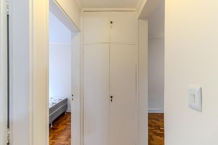 Corredor de apartamento para alugar com 2 quartos, 60m² em Vila Buarque, São Paulo