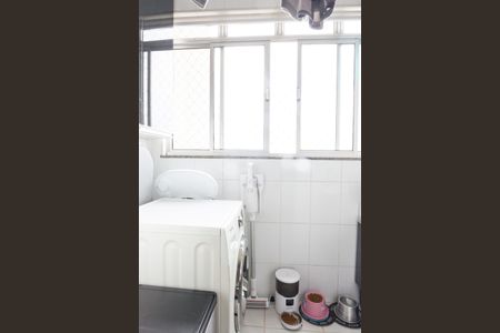 Apartamento à venda com 70m², 3 quartos e 2 vagas Apartamento à venda com 70m², 3 quartos e 2 vagasÁrea de Serviço