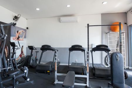 Apartamento à venda com 70m², 3 quartos e 2 vagas Apartamento à venda com 70m², 3 quartos e 2 vagasÁrea comum - Academia