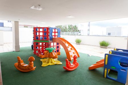 Apartamento à venda com 70m², 3 quartos e 2 vagas Apartamento à venda com 70m², 3 quartos e 2 vagasÁrea comum - Playground