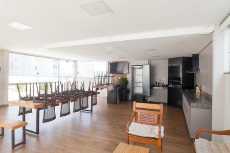Apartamento à venda com 70m², 3 quartos e 2 vagas Apartamento à venda com 70m², 3 quartos e 2 vagasÁrea comum - Salão de festas
