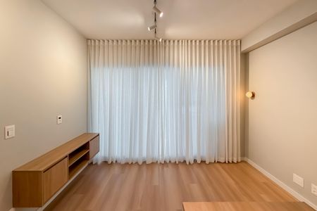 Apartamento para alugar com 40m², 1 quarto e 1 vagaPersianas e Cortinas