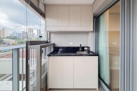 Apartamento para alugar com 40m², 1 quarto e 1 vagaVaranda