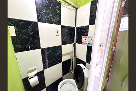 Banheiro  de casa para alugar com 1 quarto, 110m² em Taboão, Guarulhos
