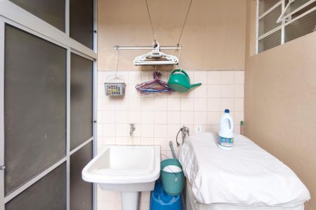 Casa à venda com 160m², 3 quartos e 2 vagas Casa à venda com 160m², 3 quartos e 2 vagasÁrea de Serviço