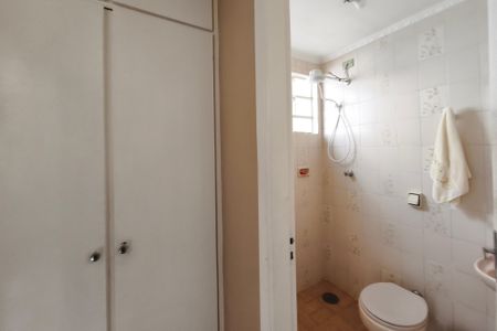 Casa à venda com 160m², 3 quartos e 2 vagas Casa à venda com 160m², 3 quartos e 2 vagasBanheiro de serviço