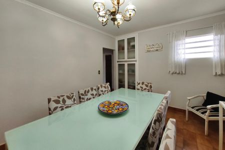 Casa à venda com 160m², 3 quartos e 2 vagas Casa à venda com 160m², 3 quartos e 2 vagasSala de Jantar