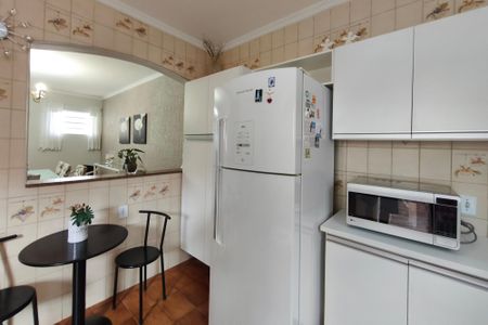 Casa à venda com 160m², 3 quartos e 2 vagas Casa à venda com 160m², 3 quartos e 2 vagasCozinha