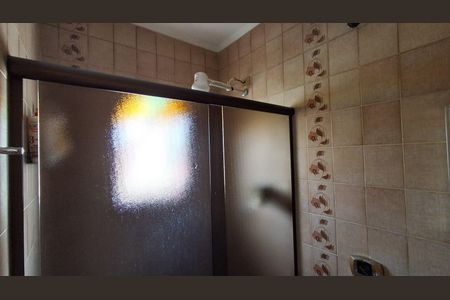 Casa à venda com 168m², 4 quartos e 2 vagas Casa à venda com 168m², 4 quartos e 2 vagasBanheiro Suíte