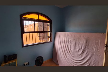 Casa à venda com 168m², 4 quartos e 2 vagas Casa à venda com 168m², 4 quartos e 2 vagasQuarto 1