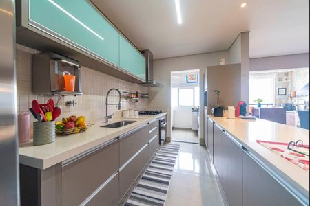 Apartamento à venda com 80m², 2 quartos e 2 vagasCozinha 