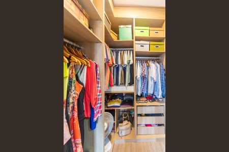 Apartamento à venda com 80m², 2 quartos e 2 vagasCloset do Quarto 2