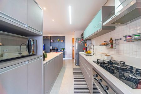 Apartamento à venda com 80m², 2 quartos e 2 vagasCozinha 