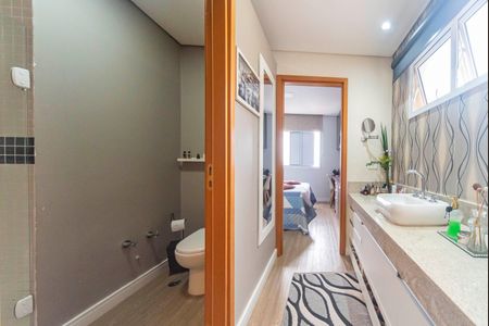 Apartamento à venda com 80m², 2 quartos e 2 vagasBanheiro do Quarto 2