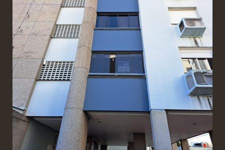 Apartamento à venda com 69m², 2 quartos e 1 vagaAdesivo na Janela