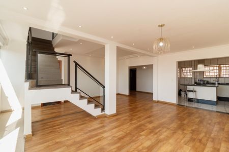 Casa para alugar com 450m², 4 quartos e 2 vagasSala