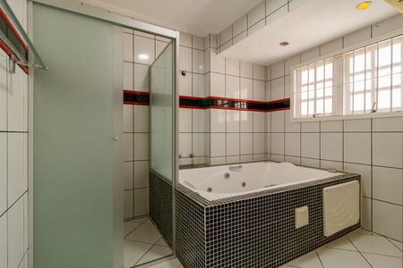 Casa para alugar com 450m², 4 quartos e 2 vagasBanheiro da Suíte