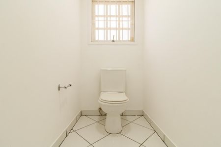 Casa para alugar com 450m², 4 quartos e 2 vagasBanheiro da Suíte