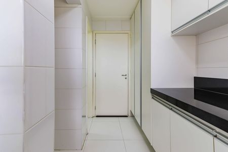 Apartamento à venda com 171m², 4 quartos e 3 vagasLavanderia