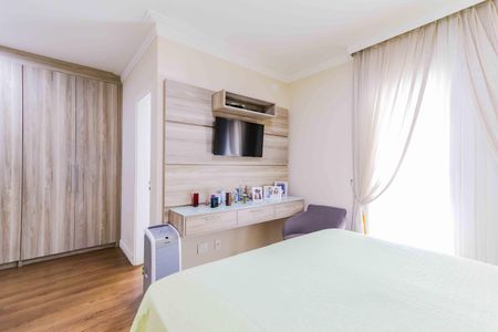 Apartamento à venda com 171m², 4 quartos e 3 vagasQuarto 4 - Suíte