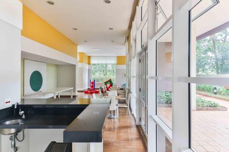 Apartamento à venda com 171m², 4 quartos e 3 vagasÁrea comum - Salão de festas