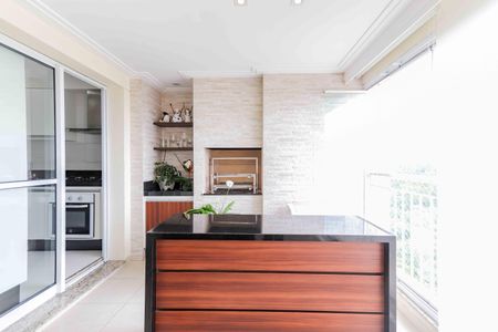 Apartamento à venda com 171m², 4 quartos e 3 vagasVaranda gourmet