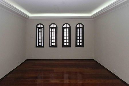 Casa para alugar com 3 quartos, 175m² em Jardim Rodolfo Pirani, São Paulo