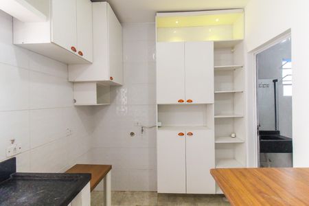 Casa para alugar com 45m², 2 quartos e sem vagaSala/Cozinha