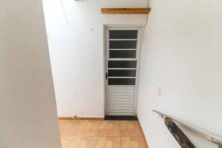 Casa para alugar com 45m², 2 quartos e sem vagaEntrada