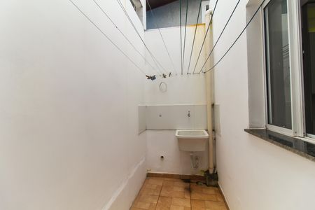 Casa para alugar com 45m², 2 quartos e sem vagaÁrea de Serviço