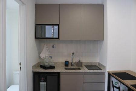 Cozinha de kitnet/studio para alugar com 1 quarto, 22m² em Perdizes, São Paulo