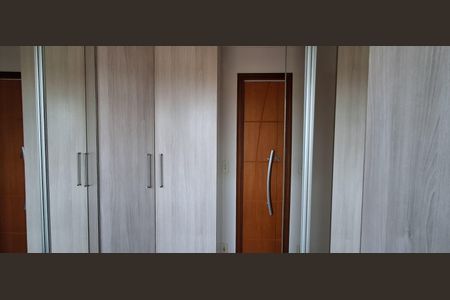 Apartamento à venda com 156m², 3 quartos e 2 vagasCloset 