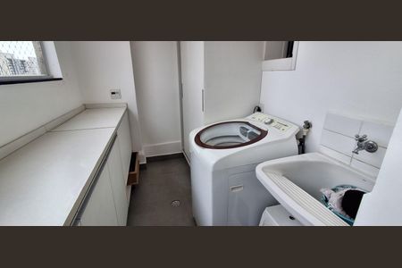 Apartamento à venda com 156m², 3 quartos e 2 vagasÁrea de Serviço 