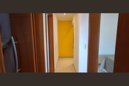 Apartamento à venda com 156m², 3 quartos e 2 vagasCorredor 