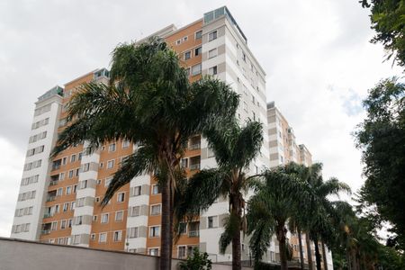 Apartamento à venda com 50m², 2 quartos e 1 vaga Apartamento à venda com 50m², 2 quartos e 1 vagaFachada