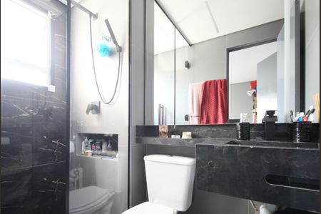 Apartamento à venda com 59m², 2 quartos e 2 vagasBanheiro da Suíte 2