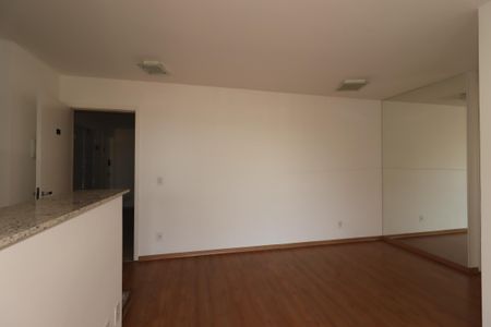 Sala de apartamento para alugar com 3 quartos, 74m² em Parque das Nações, Santo André