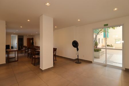 Apartamento para alugar com 74m², 3 quartos e 2 vagasÁrea Comum - Salão de Festa