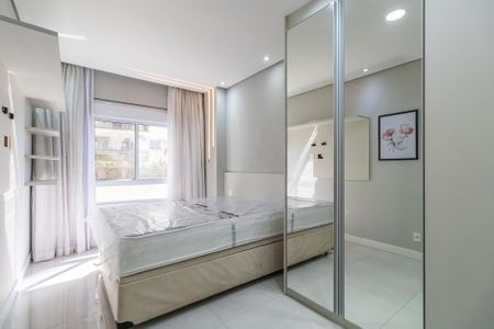 Suíte de apartamento para alugar com 1 quarto, 53m² em Alphaville Industrial, Barueri