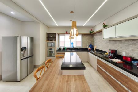 Casa à venda com 325m², 3 quartos e 2 vagasCozinha